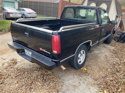 Michael S 1996 GMC C1500 Holley My Garage