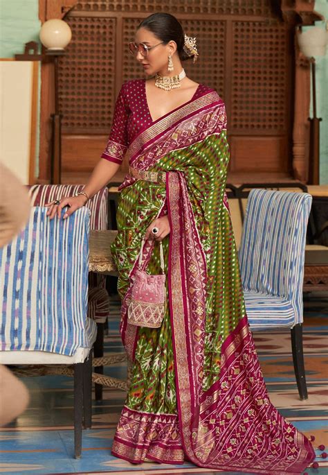 8 Tips to Maintain Bandhani Sarees - Candy Crow