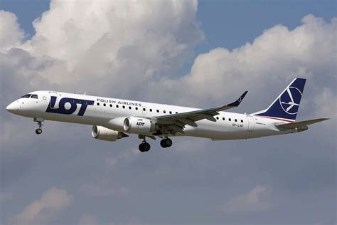 LOT Polish Airlines Fleet Embraer ERJ-190/195 Details and Pictures