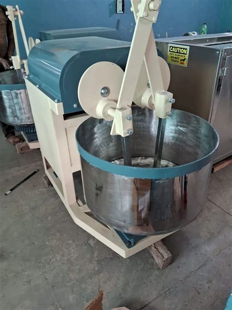 Mild Steel MS Stainless Steel Double Arm Mixers Production Capacity