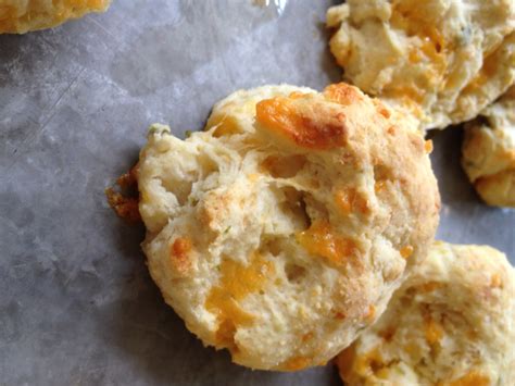 Jalapeño Cheddar Biscuits ⋆ That Which Nourishes