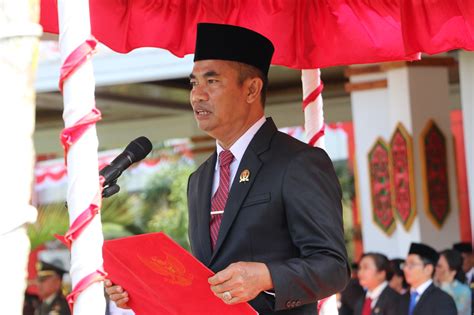 Ketua Dprd Katingan Bacakan Teks Proklamasi Pada Peringatan Hut Ri Ke