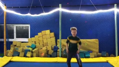 Сальто.. -_- - YouTube