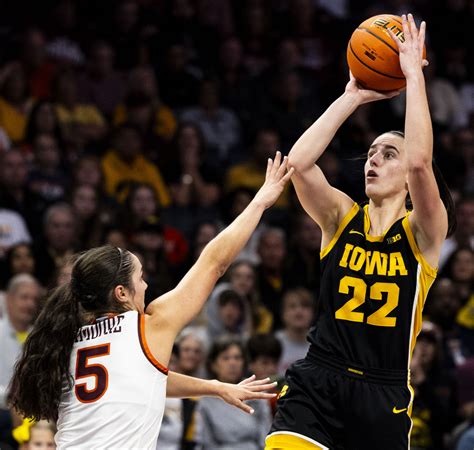 Iowa Womens Basketballs Caitlin Clark Breaks Program Record With