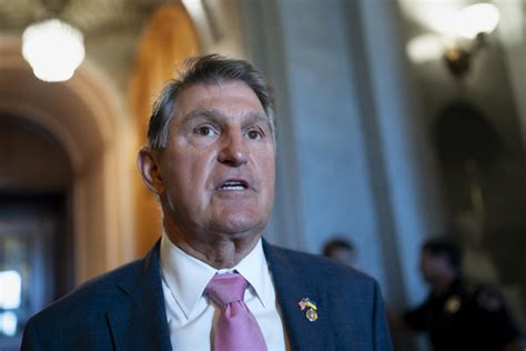 Democratic West Virginia Sen Joe Manchin Wont Seek Reelection Giving