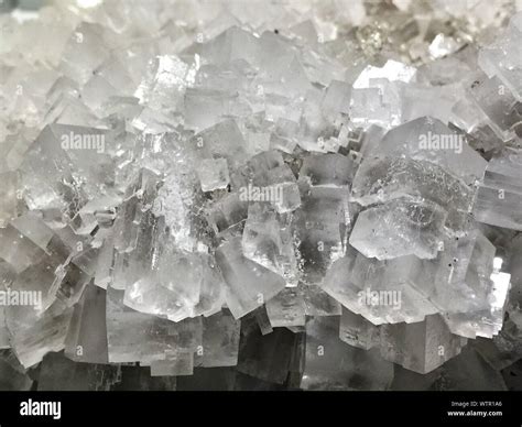 Salt crystal rock hi-res stock photography and images - Alamy