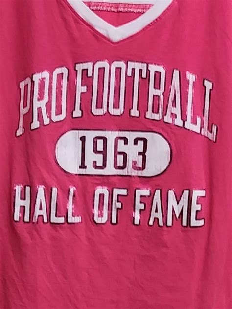 Camp David Pink And White Pro Football Hall Of Fame T Shirt Womens Size