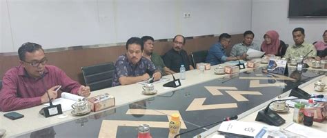 Rugi Rp Juta Komisi B Dprd Makassar Minta Wali Kota Ganti Dirut Pd