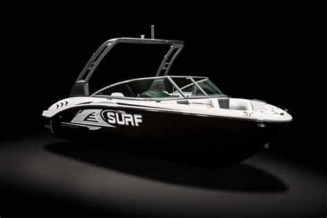 Chaparral Surf - IdealBoat