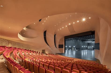 Gallery of Golden Sands Lake Grand Theater / CCTN Design - 19