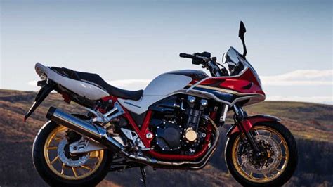 Honda CB1300 Super Four y Super Bol DOr 2021 solo para Japón