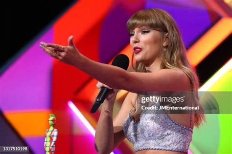 Taylor Swift London Photos And Premium High Res Pictures Getty Images