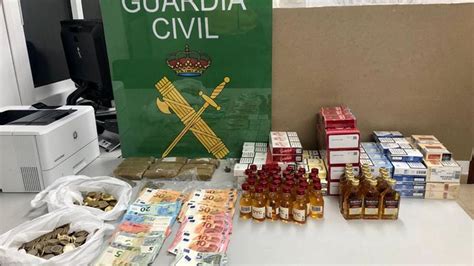 La Guardia Civil Desactiva Un Punto De Venta De Drogas En Puente Mayorga Actualidad Cadena Ser