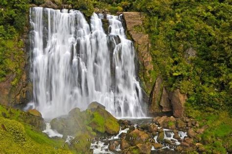 Waikato Waterfall Marokopa Falls | Photo, Information