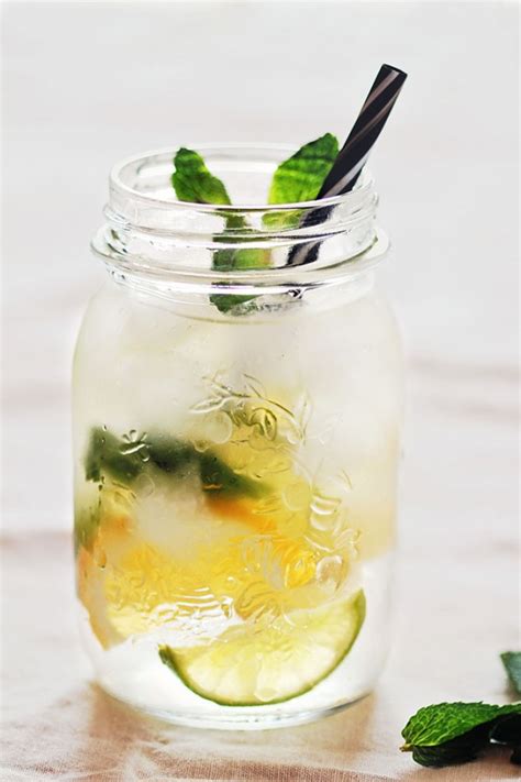 7 Healthiest Detox Water Recipes You Must Try