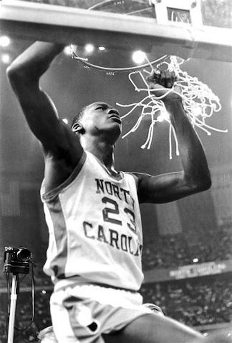 Forty Years After Jordans Shot Unc Looks To Create New Memories In