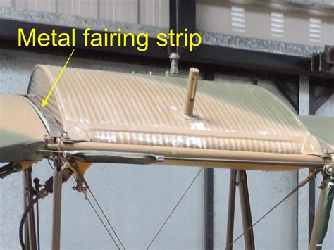 ICM 1/32 De Haviland Tiger Moth wing tank - Aircraft Interwar