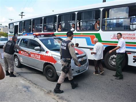 G1 Grupo armado assalta passageiros de ônibus em João Pessoa