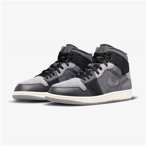 Nike Air Jordan 1 Mid SE Craft Inside Out Black Black Light Graphite