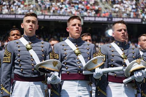 DVIDS - Images - 2017 USMA Graduation [Image 30 of 41]