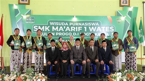 Wisuda Purnasiswa SMK Maarif 1 Wates D I Yogyakarta Tahun 2023 2024