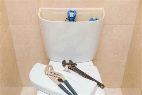 How to Unclog a Toilet With Dish Soap and Hot Water - Toilet Haven