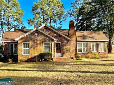 621 E 17th Ave, Cordele, GA 31015 | MLS# 10258858 | Trulia