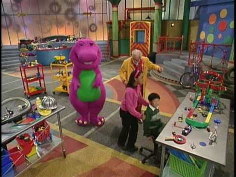 Barney Fun On Wheels