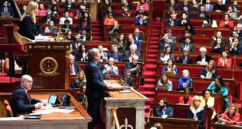 Déni de démocratie le député Charles de Courson appelle à la