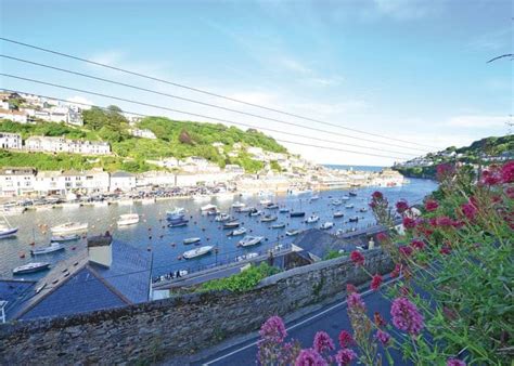 Looe Bay in Looe | Hoseasons