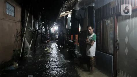 Kelurahan Di Jakarta Masih Terendam Banjir Hingga Malam Ini News