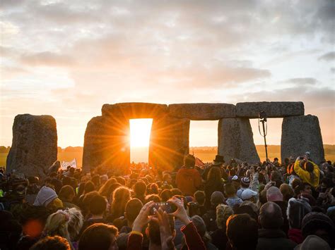 36 Facts About Alex Jennings - Facts.net