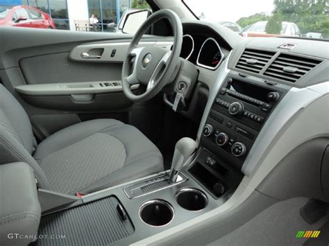 2012 Chevrolet Traverse LS Dark Gray/Light Gray Dashboard Photo #54246908 | GTCarLot.com