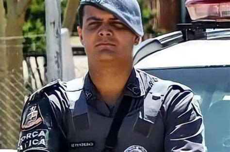 Corpo De Policial Militar Morto Em Acidente é Sepultado Em Regente