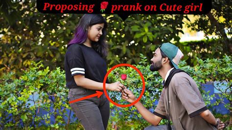 Special Propose🌹day Propose🌹on Hot Girl Prank🤓 Youtube