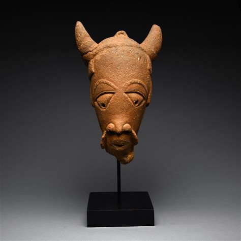 African Archaeology Nigeria A Head Sculpture From The Nok Nok Okgo Net