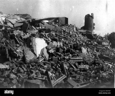 Tangshan Earthquake, 1976 Stock Photo, Royalty Free Image: 135090179 ...