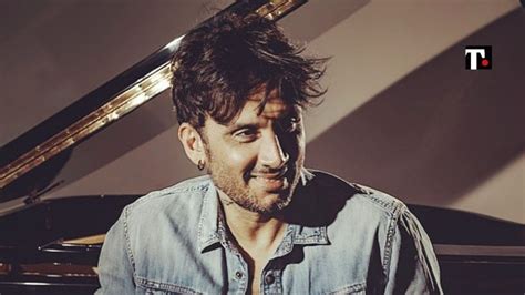 Chi Fabrizio Moro Canzoni Biografia Vita Privata Sanremo