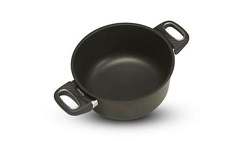 Nonstick Cookware Guide Best Nonstick Pots And Pans 2022 Popsugar Home