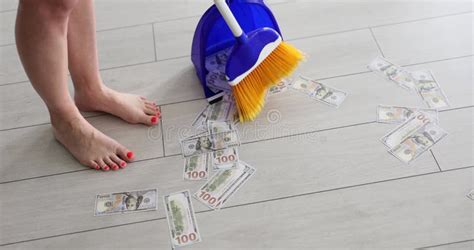 how to clean dollar bills