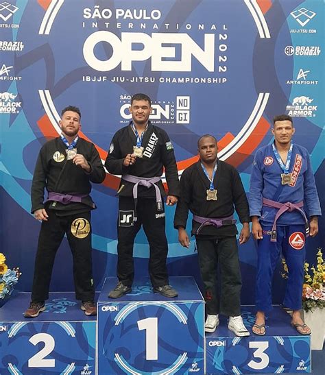 Atletas De Jiu J Tsu Da Gracie Barra Artur Nogueira Conquistam Medalhas