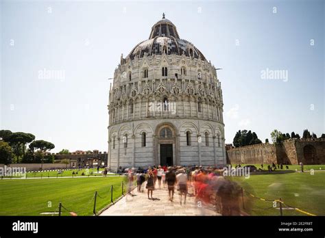 Around the Baptistery in Pisa Stock Photo - Alamy