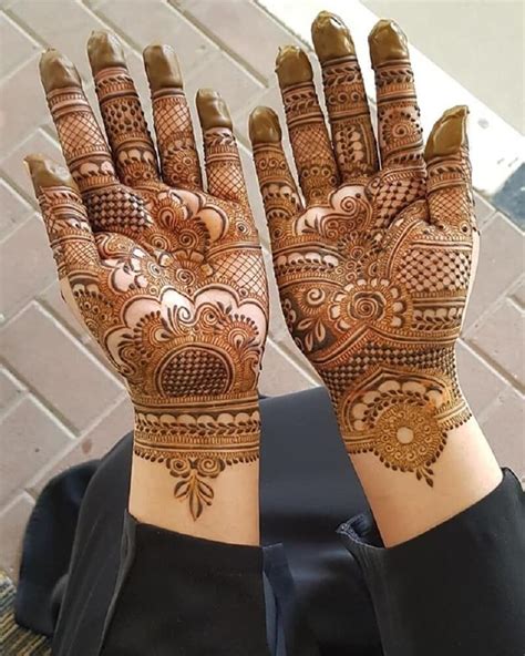 Beautiful Front and Back Hand Mehndi Designs For Bridal!