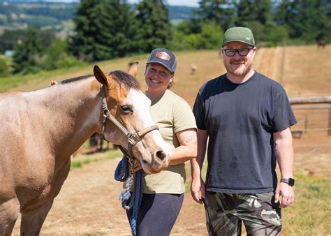 Oregon Horse Haven Restores Health and Dignity to Rescued Horses - Newsberg