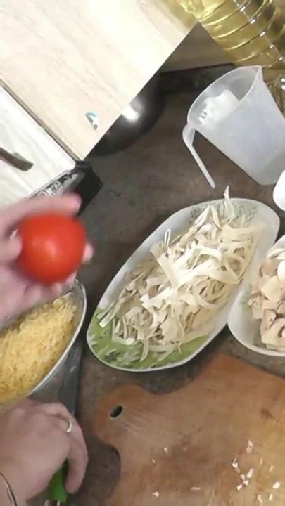 Jaw Dropping Moment From MILF Wife Continues Cook Naked Without Panties