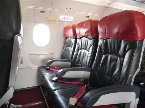 How to Choose the Best Seat on a Plane | Airfarewatchdog