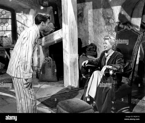 PENNY PRINCESS (1952) DIRK BOGARDE, YOLANDE DONLAN PNYP 003P Stock ...