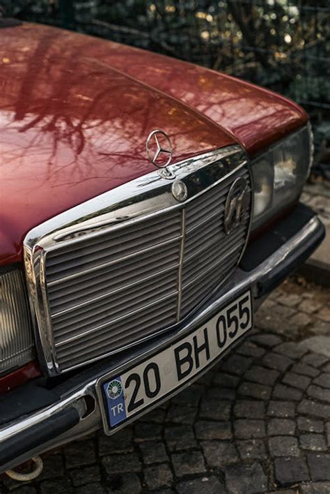 Close Up Of Red Mercedes W123 · Free Stock Photo