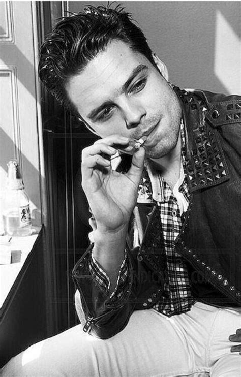 Pin By Fairytail Luv On Sebastian Stan Sebastian Stan Sabastian