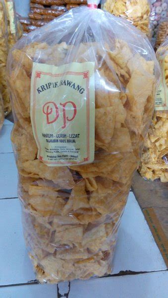 Jual pangsit goreng instan cemilan snack keripik pangsit kripik kue ...